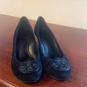 Black Tory Burch wedge shoes